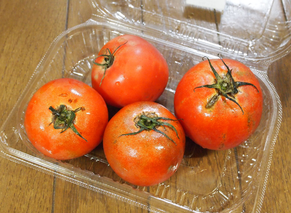 不揃いトマト02
