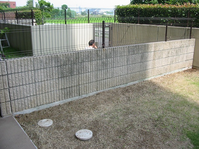 埼玉県さいたま市　マンション専用庭草刈り　作業完了後　３